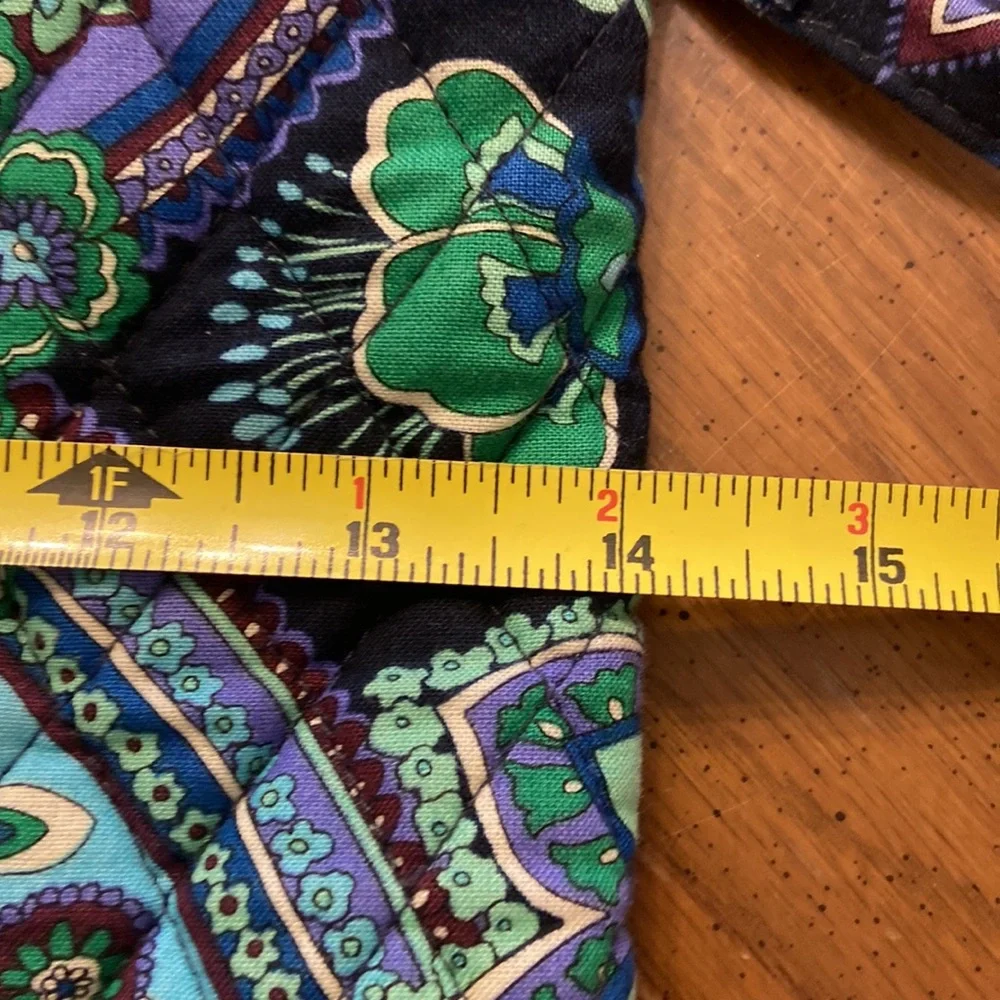 Vera Bradley excellent see